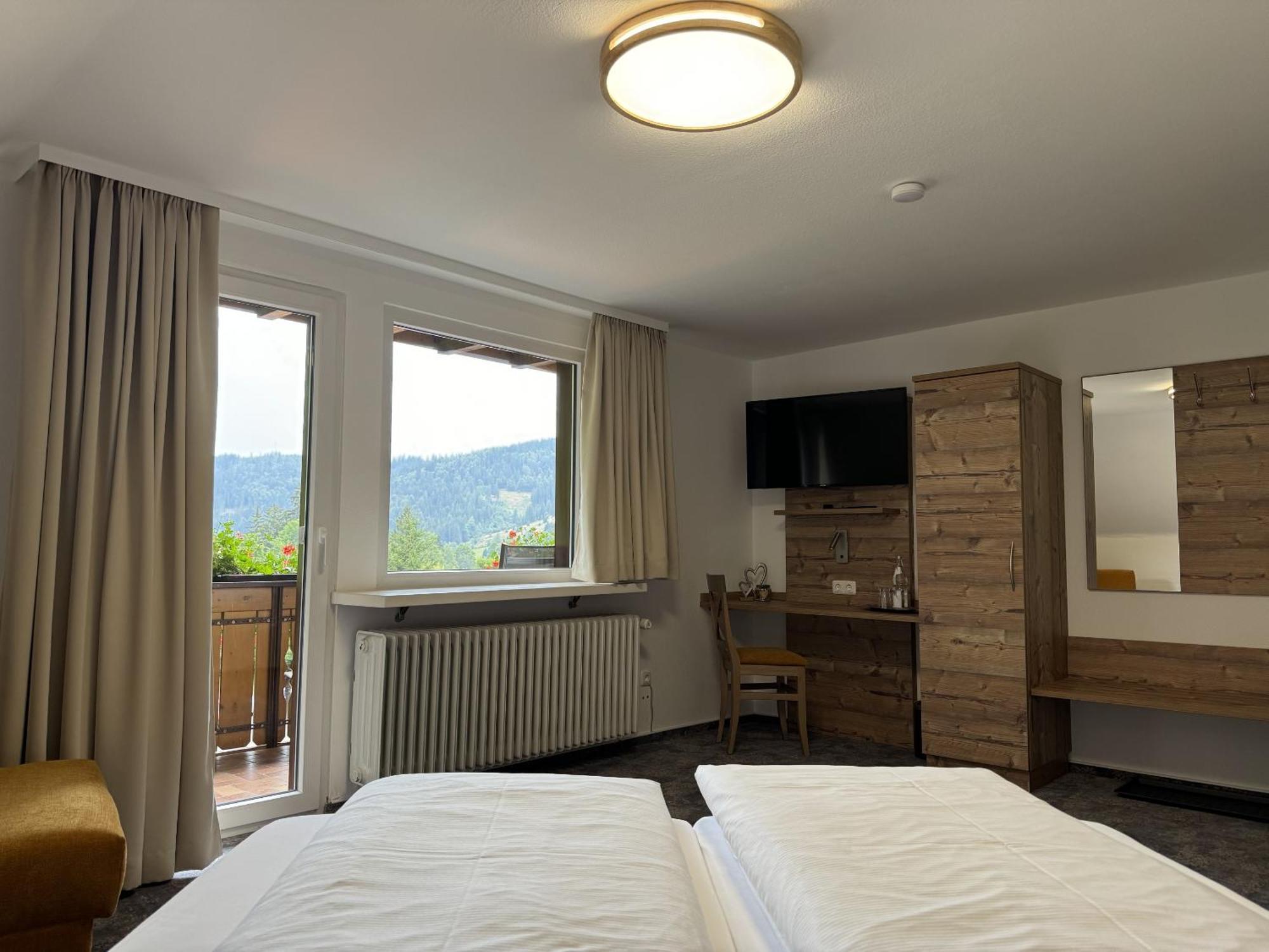 Hotel Silberfelsen Menzenschwand-Hinterdorf Dış mekan fotoğraf